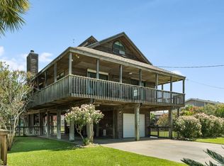 16710 Cormorant Rd, Jamaica Beach, TX 77554