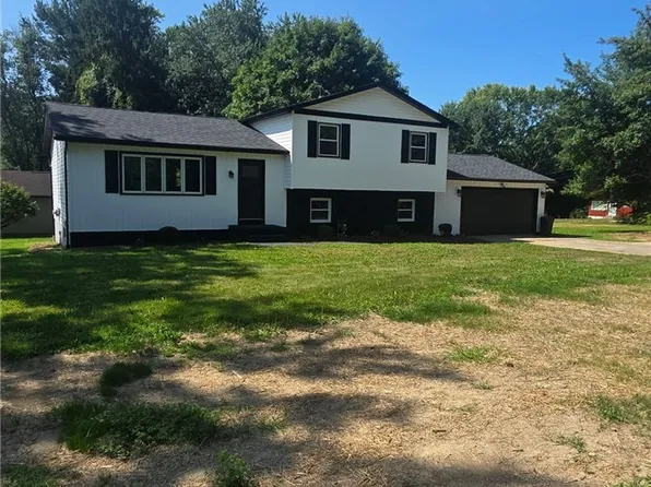 3246 E Waterloo Rd, Akron, OH 44312