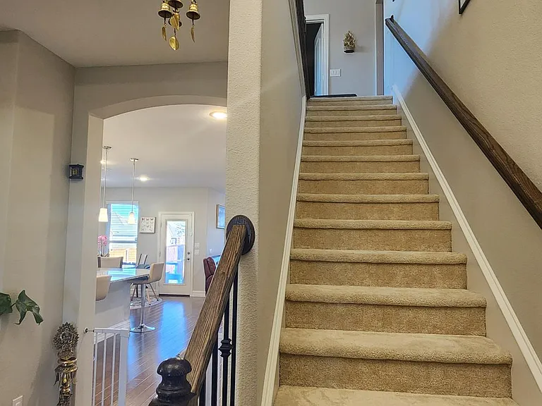 5901 Silverhollow Dr — Photo 15