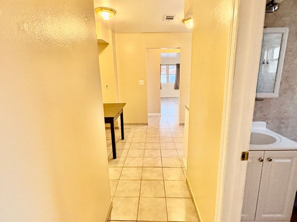 364 Fanning St Floor 1