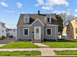 307 E Parkway Ave, Oshkosh, WI 54901