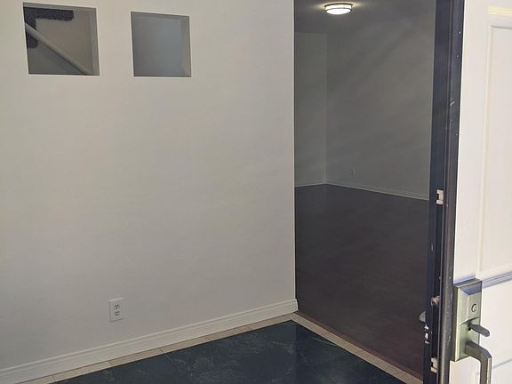 2nd image of 422 California St Unit A