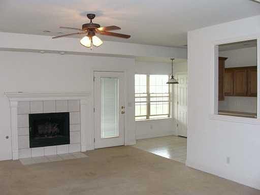 3rd image of 603 Picadilly St
