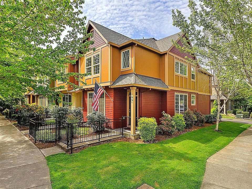 1st image of 1061 SE Nazomi Ave