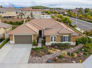 32305 Pamilla St, Winchester, CA 92596