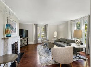 77 Coggeshall Ave #B, Newport, RI 02840