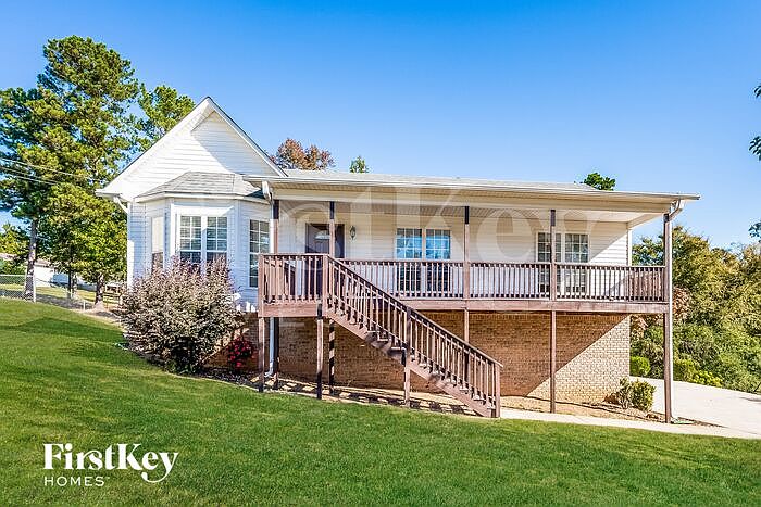 1st image of 67 Greenleaf Ln