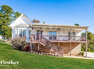 67 Greenleaf Ln, Trussville, AL 35173