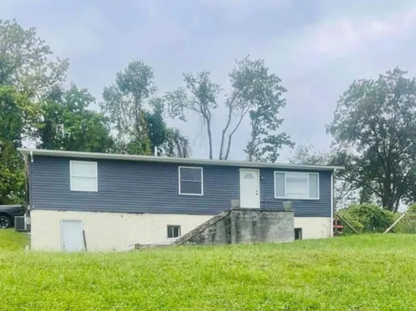 100 S Sidney Ave, Oak Hill, WV 25901