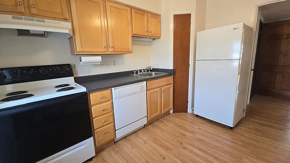 1 bed, $1,025 — Photo 3
