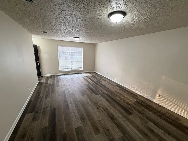3500B Denson Dr — Photo 6