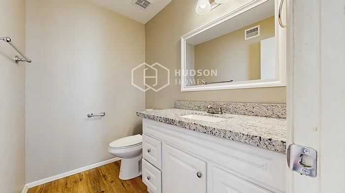 441 E Taro Ln — Photo 21