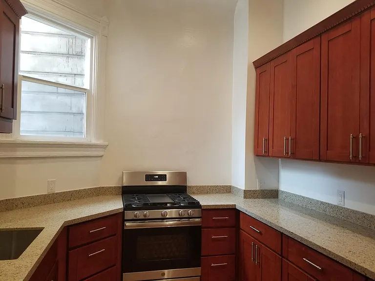 864 Haight St #6 — Photo 12
