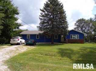 1221 200th St, Aledo, IL 61231