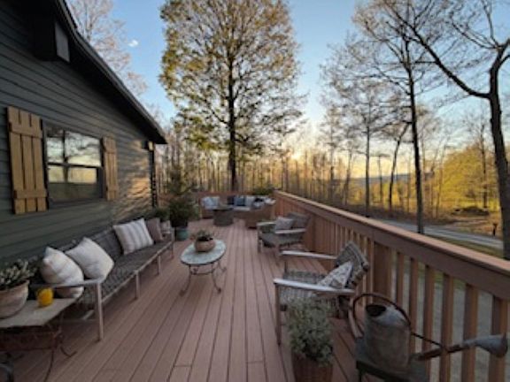3rd image of 515 Quarry Road