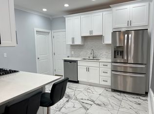 8517 Fernald Ave APT 1, Morton Grove, IL 60053
