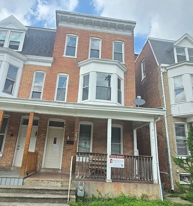 259 W Jackson St #1