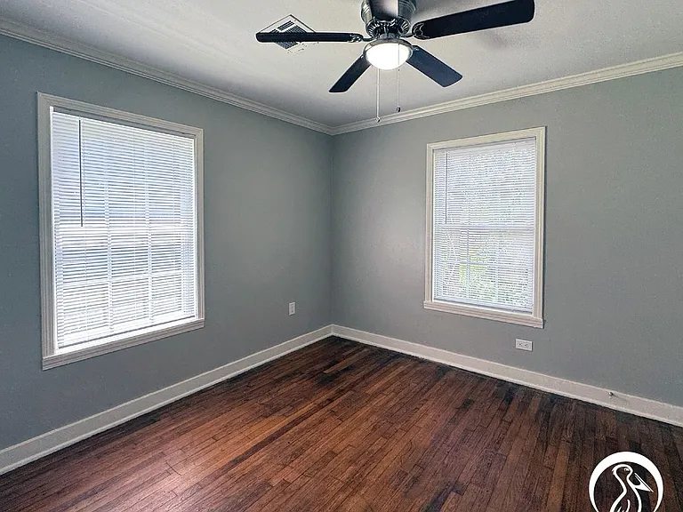 1002 N McGuire Ave — Photo 4