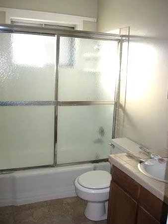 3 bed, 1776 sqft, $2,400 — Photo 2