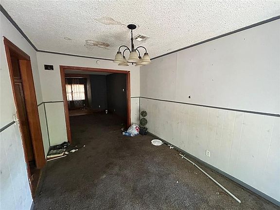2nd image of 506 S Edgewood Dr