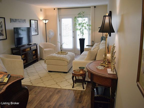 2nd image of 8101 Wendamoor Dr #19-1