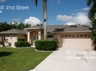 1935 SE 21st St, Cape Coral, FL 33990