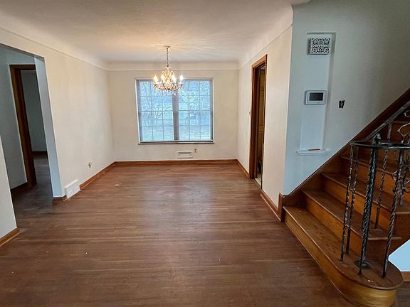4th image of 315 E 273rd St