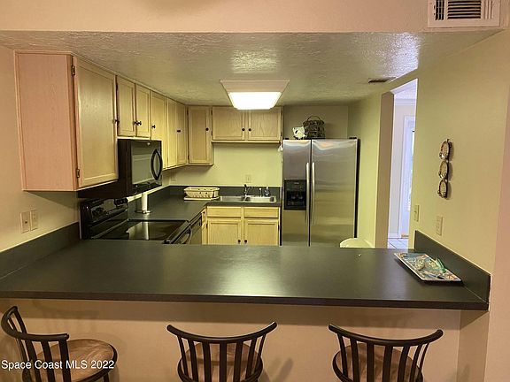 2nd image of 8736 Seagrape Ct