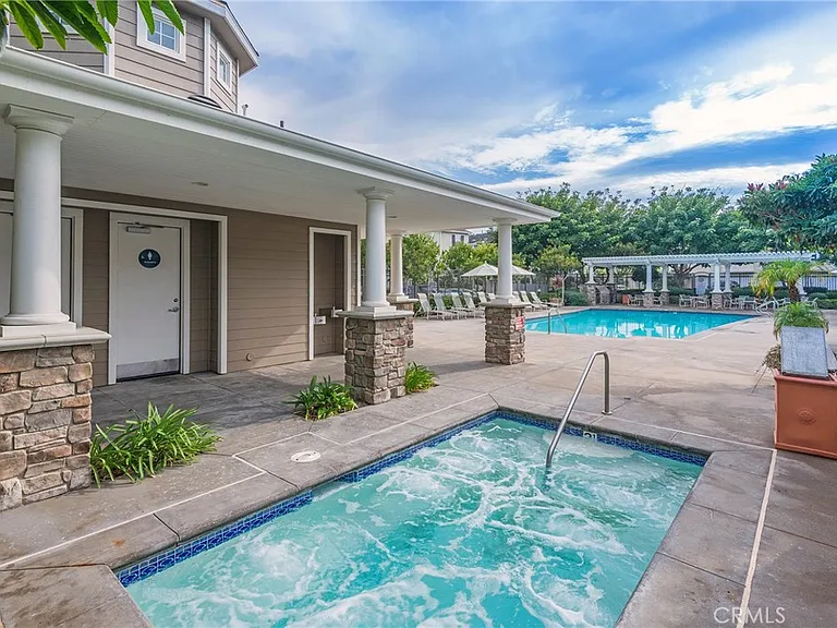 6267 Pacific Pointe Dr — Photo 47