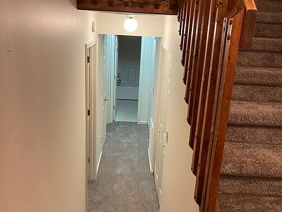 3rd image of 2504 Knightsbridge Ln