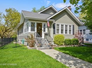 702 Edison St, Geneva, IL 60134
