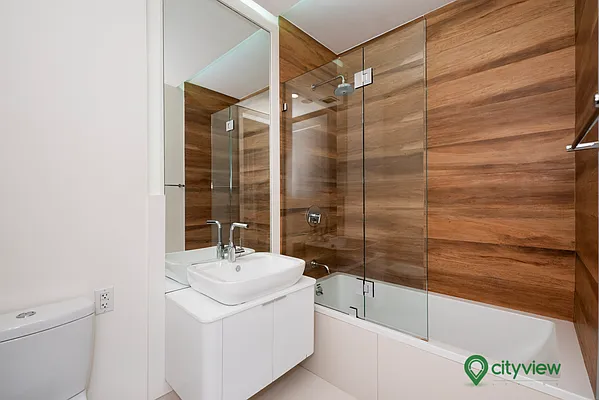 Rented by City View Living | media 14