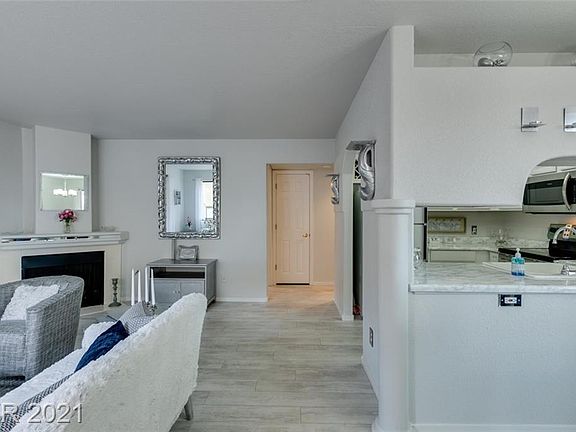 4th image of 601 Cabrillo Cir Unit 533