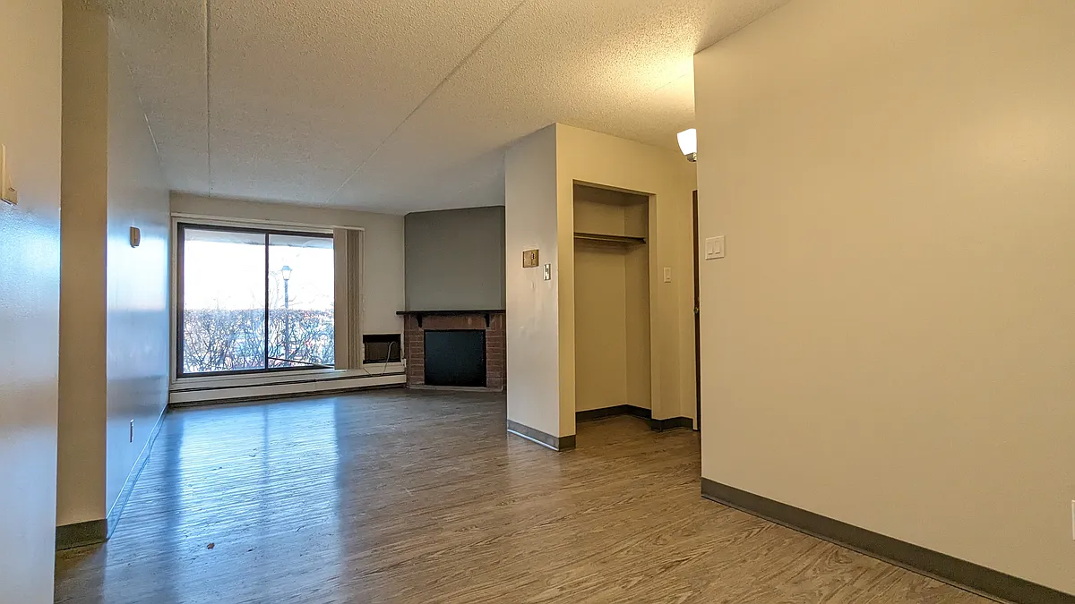 Building Photo - 226 Fairmont Dr