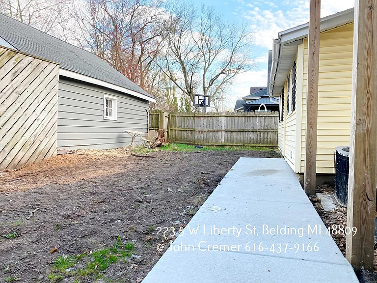 223 W Liberty St #223.5 — Photo 10