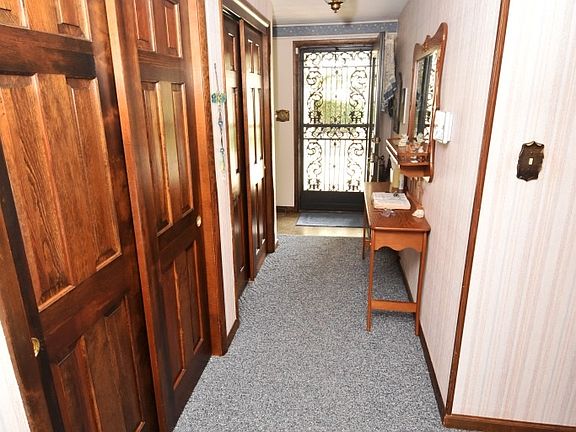 2nd image of 601 Melody Ln