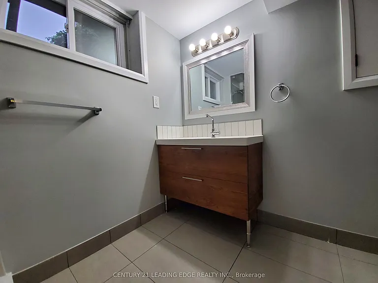 45 Bayview Dr — Photo 22