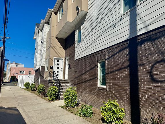 2nd image of 2 Sherman Ave #1