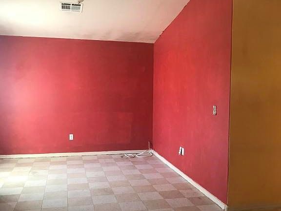 Wall  Accent Color