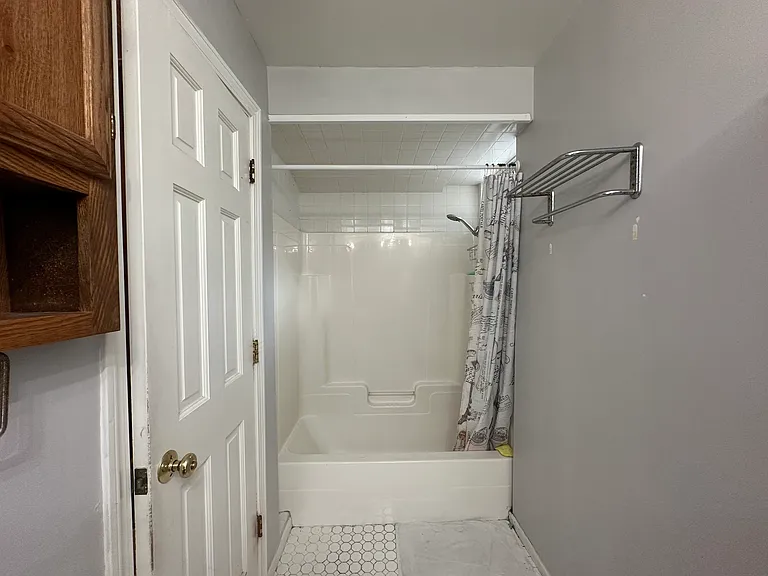 358 Union St — Photo 17