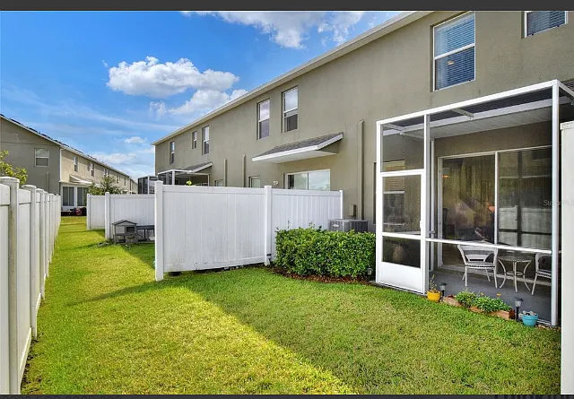6462 Sedgeford Dr — Photo 13