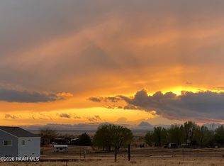 3639 W Granite Dr, Paulden, AZ 86334