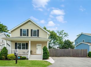 52 Benefit St, Warwick, RI 02886