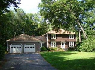 11 King John Dr, Londonderry, NH 03053