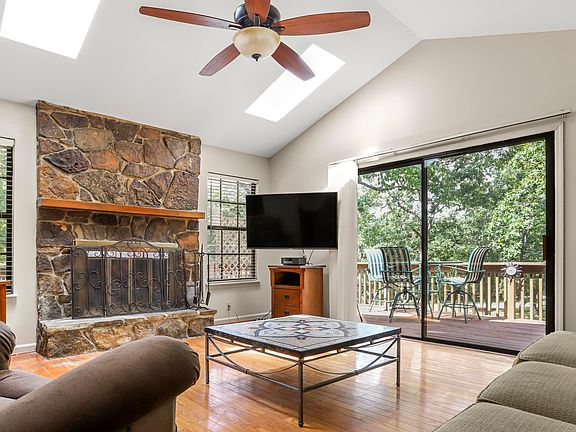 2nd image of 118 Eagle Ln