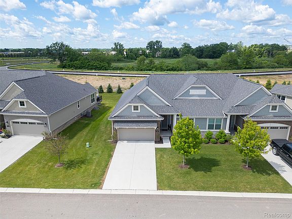 3rd image of 3716 Chatham Pl