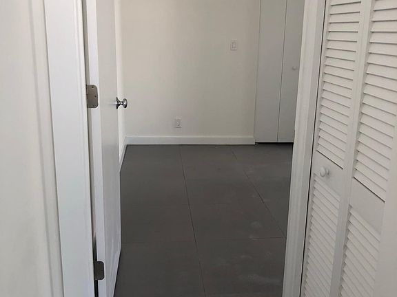 5th image of 337 NW 12th Ave
