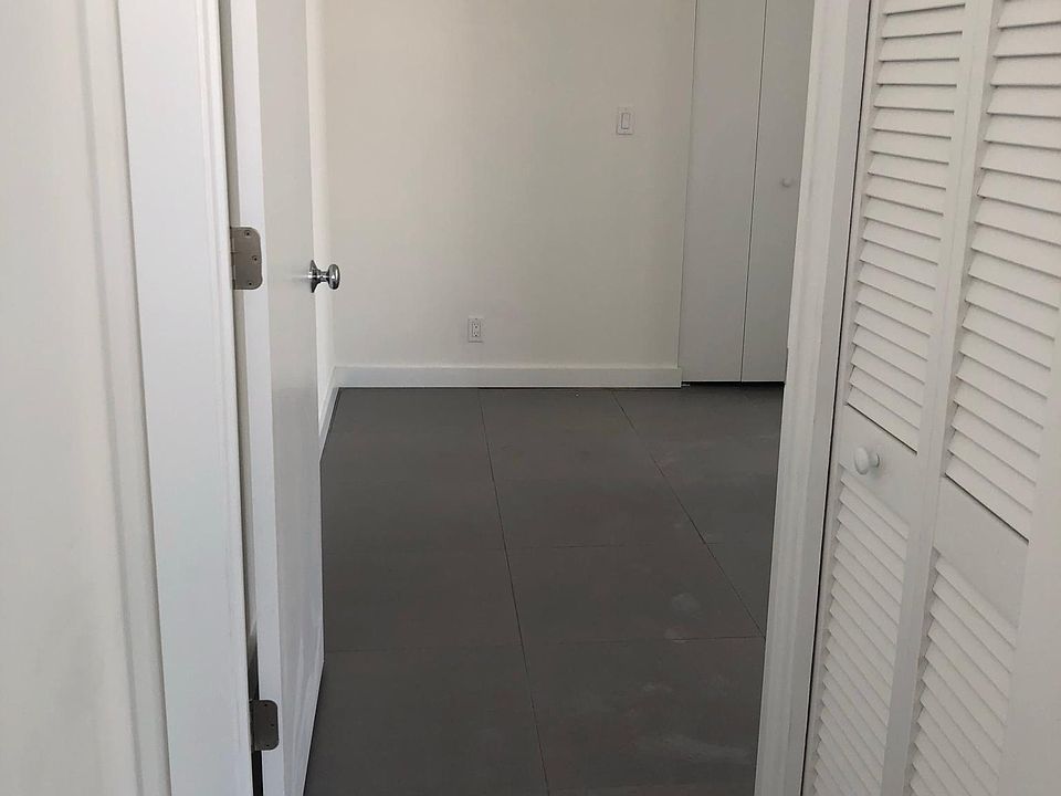 1st image of 337 NW 12th Ave APT 5