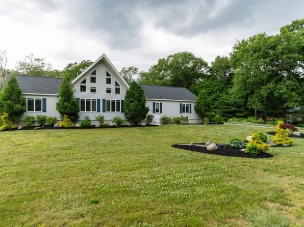 49 East St, Upton, MA 01568