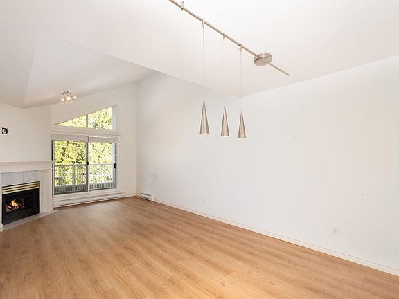 2nd image of 15272 20th Ave #311